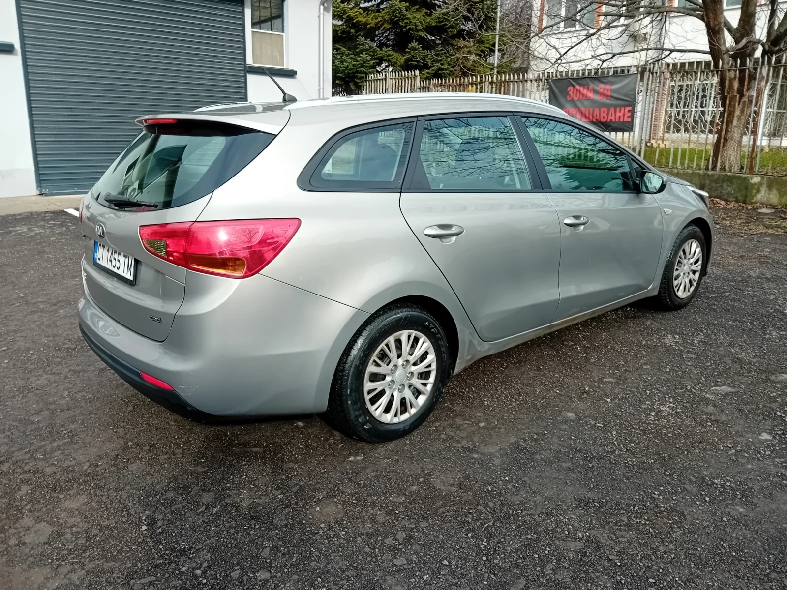 Kia Ceed 1.4, снимка 8 - Автомобили и джипове - 53753138