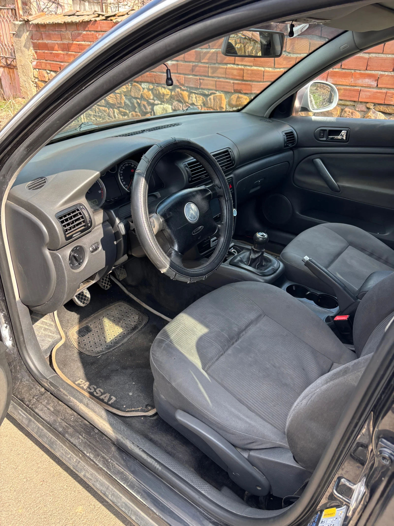 VW Passat, снимка 5 - Автомобили и джипове - 53874077