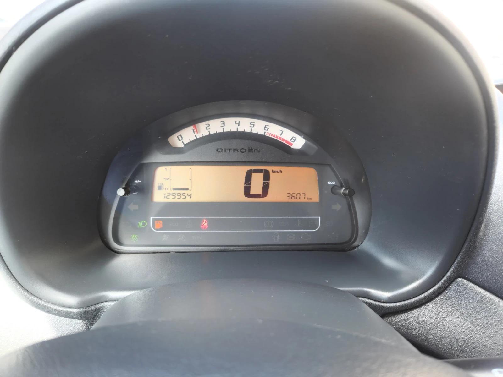 Citroen C3 1.4 i , снимка 11 - Автомобили и джипове - 54163312