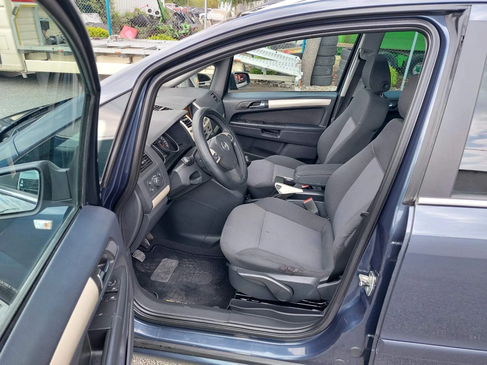 Opel Zafira 1.8i, става за газ, 7м, снимка 11 - Автомобили и джипове - 54353209