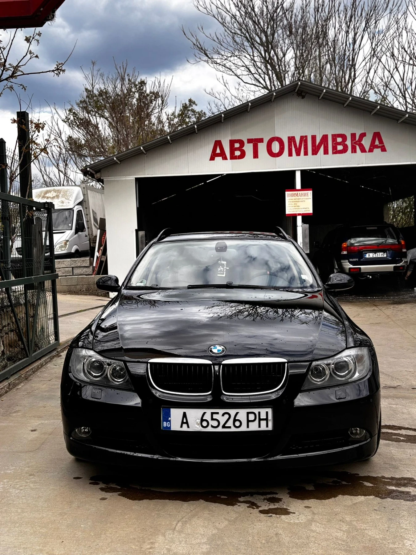BMW 320, снимка 6 - Автомобили и джипове - 54945395
