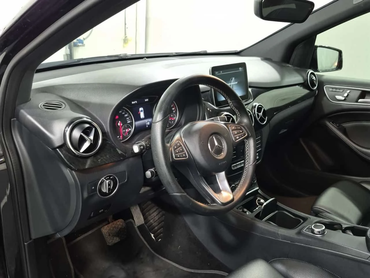 Mercedes-Benz B 250 4 MATIC | CARFAX | ��� ������������ ������ | Mobile.bg � ����������� 11