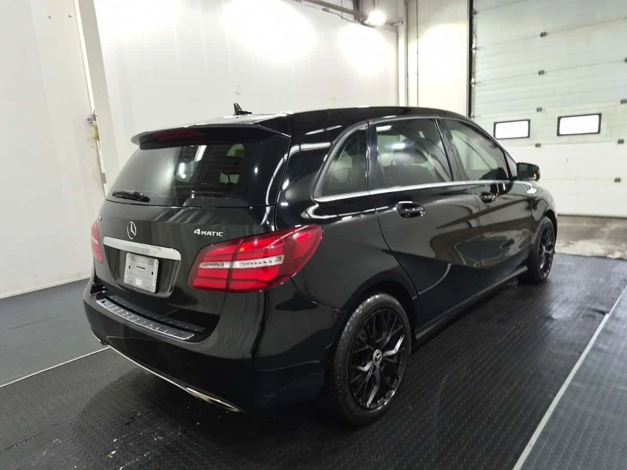 Mercedes-Benz B 250 4 MATIC | CARFAX | ��� ������������ ������ | Mobile.bg � ����������� 4