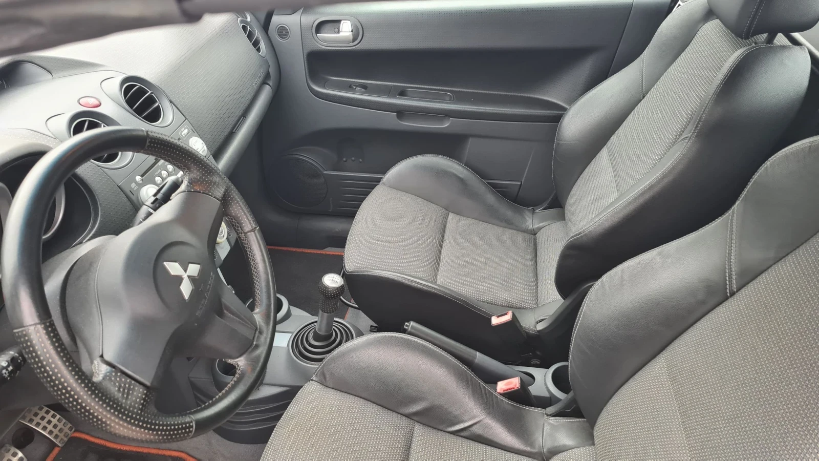 Mitsubishi Colt 1.5i Turbo/Cabriolet, снимка 6 - Автомобили и джипове - 55424953