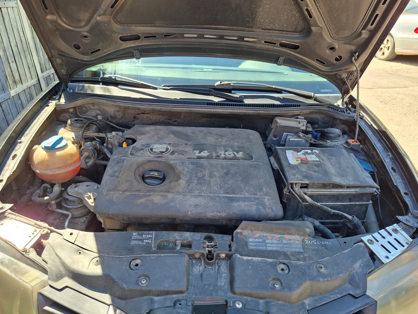 Seat Ibiza 1.4, снимка 13 - Автомобили и джипове - 55674334