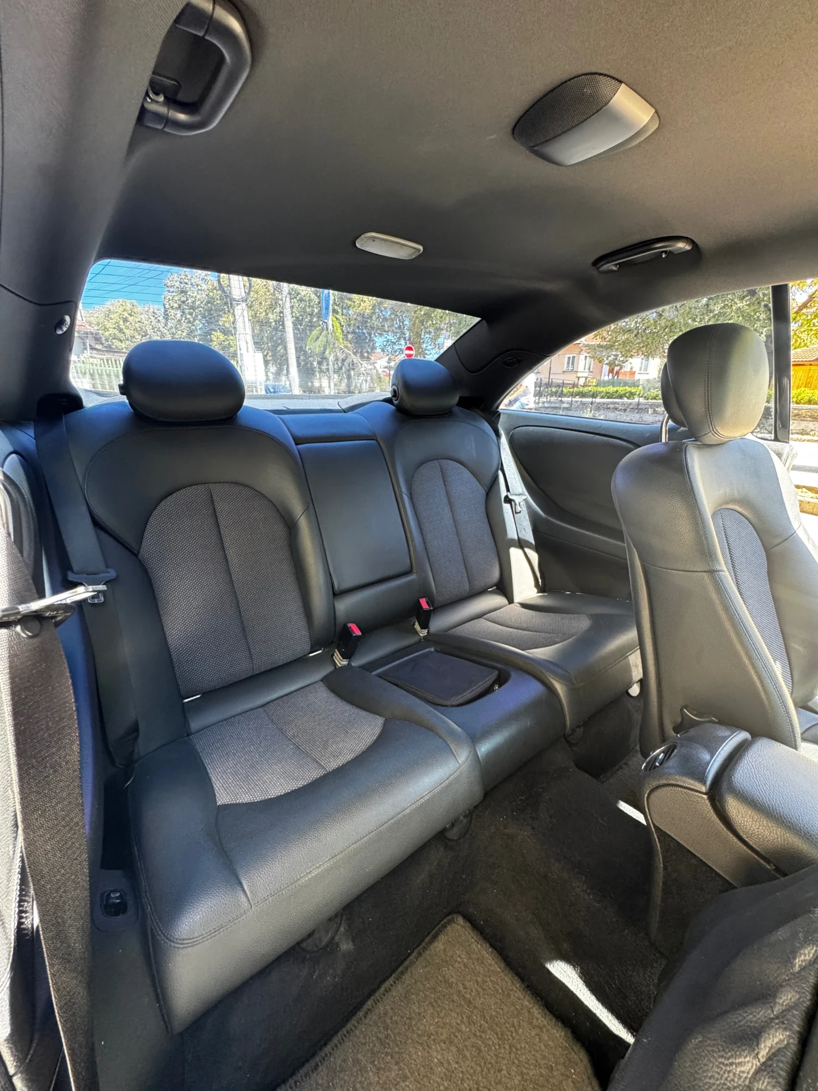Mercedes-Benz CLK, снимка 3 - Автомобили и джипове - 55962516