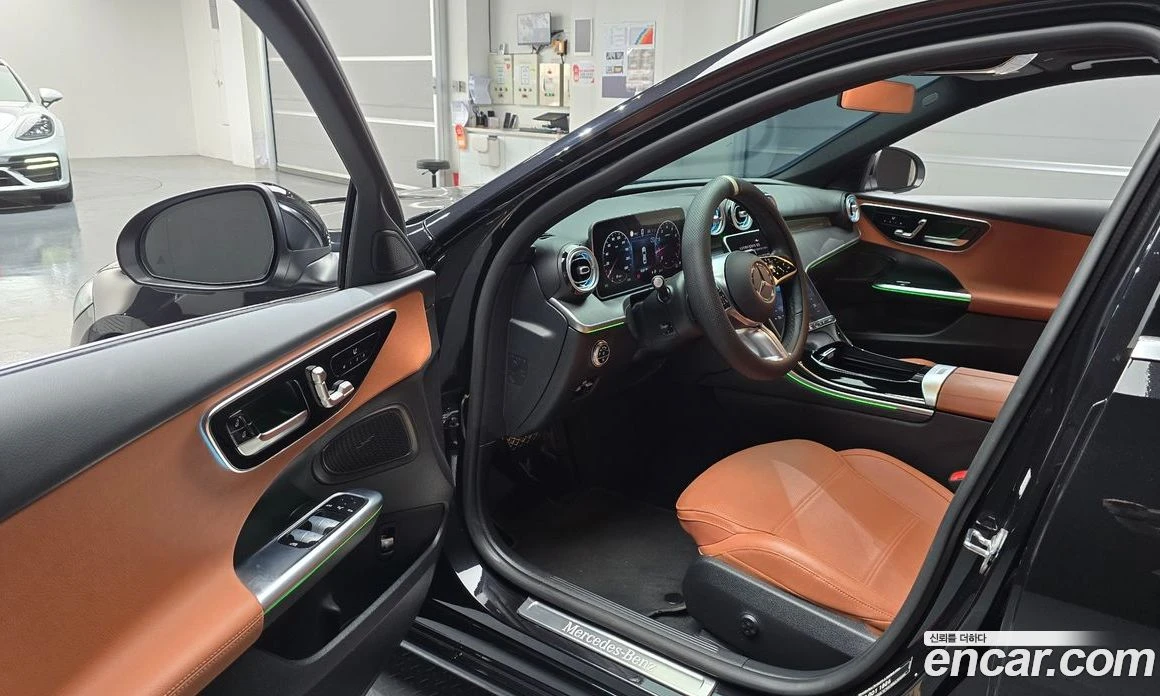 Mercedes-Benz C 300 C300 4MATIC Avantgarde, снимка 13 - Автомобили и джипове - 56122745