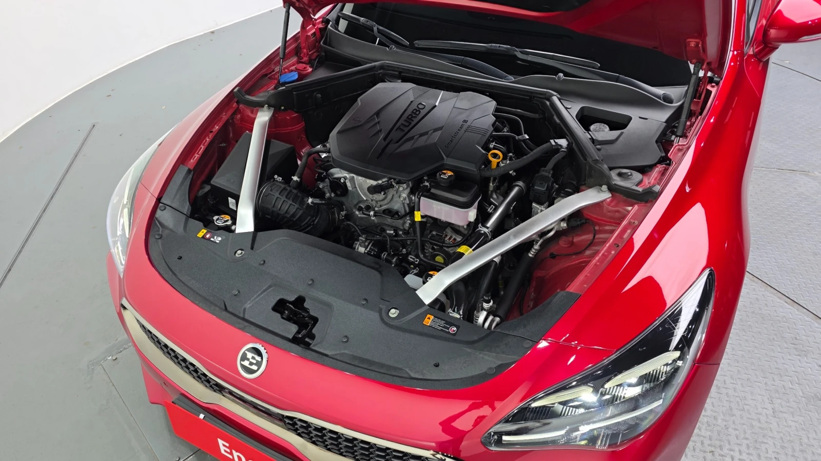 Kia Stinger PLATINUM PERFORMANCE * КРАЙНА ЦЕНА* FULL MAX, снимка 5 - Автомобили и джипове - 56198553