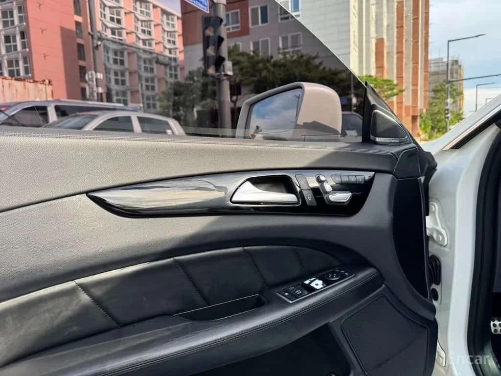 Mercedes-Benz CLS 63 AMG * 4MATIC * ��������� ���� �� �������� *  | Mobile.bg � ����������� 12