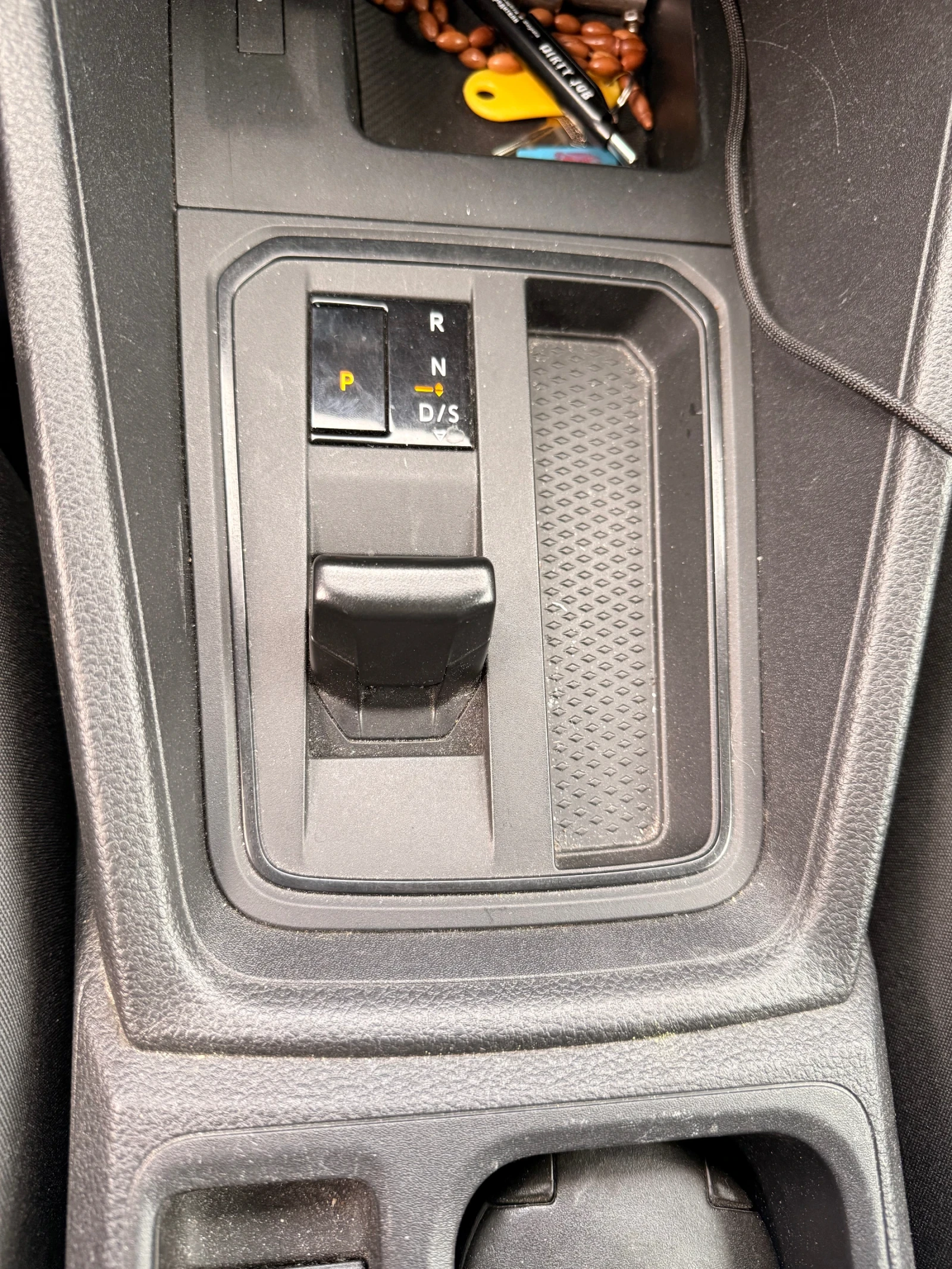 VW Caddy 2.0TDI, снимка 11 - Автомобили и джипове - 56591252