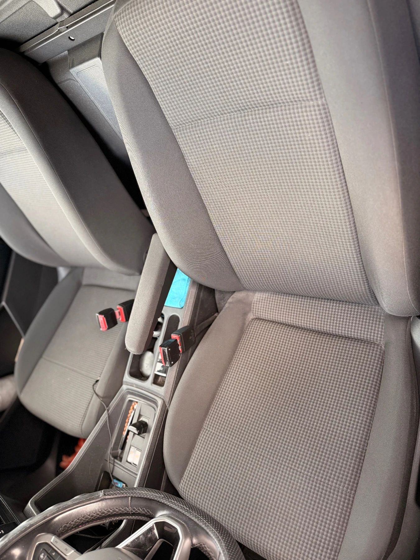 VW Caddy 2.0TDI, снимка 10 - Автомобили и джипове - 56591252