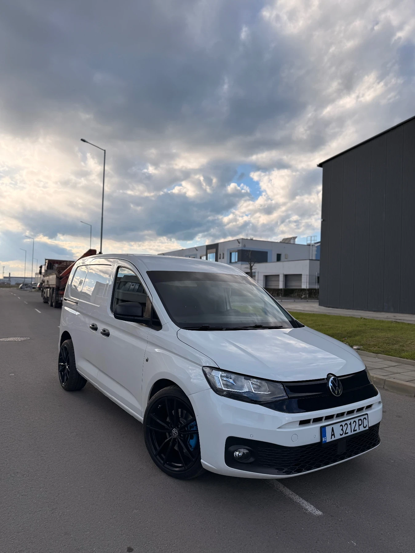 VW Caddy 2.0TDI