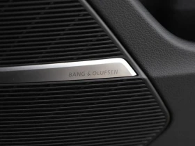 Audi Q8 55 TFSIe/PLUG-IN/FACELIFT/S-LINE/B&O/PANO/MATRIX/, снимка 6