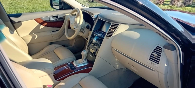 Infiniti Fx 30 Premium s, снимка 5 - Автомобили и джипове - 52247232