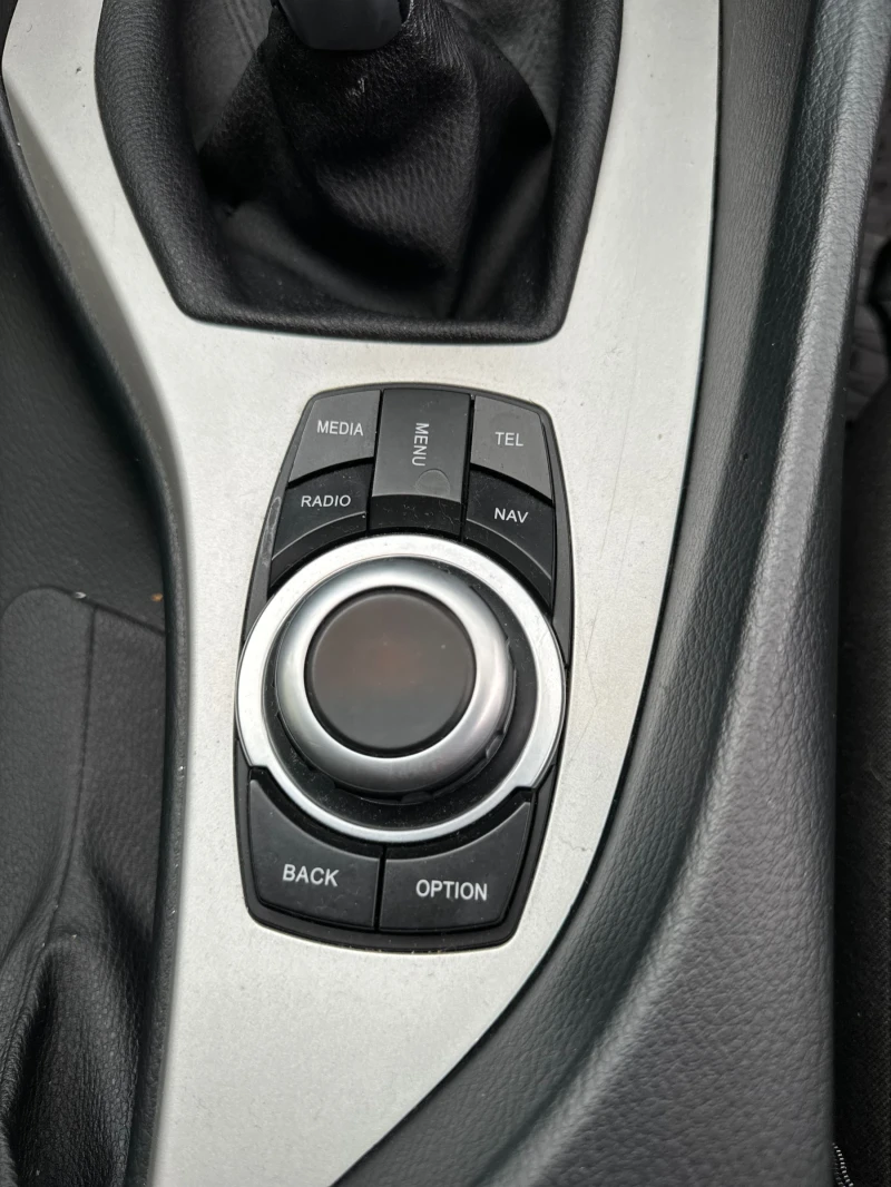 BMW X1, снимка 9 - Автомобили и джипове - 53444492