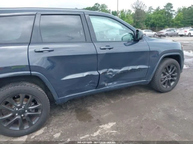 Jeep Grand cherokee ALTITUDE - изображение 5