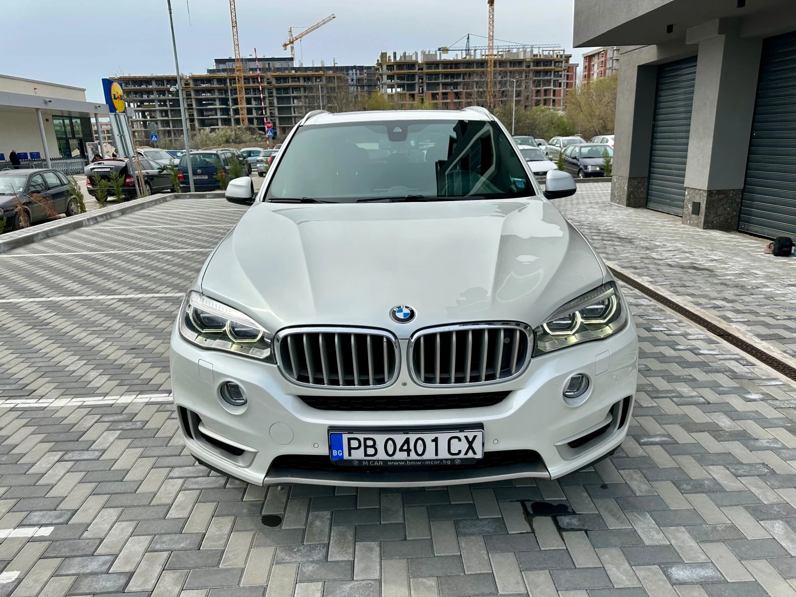 BMW X5 xDrive 40d B&O - изображение 2