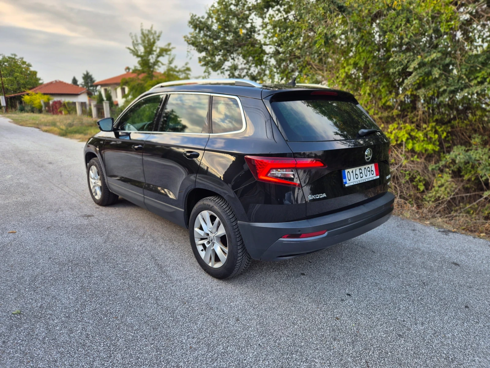 Skoda Karoq 2.0D-150кс/4x4 - изображение 5