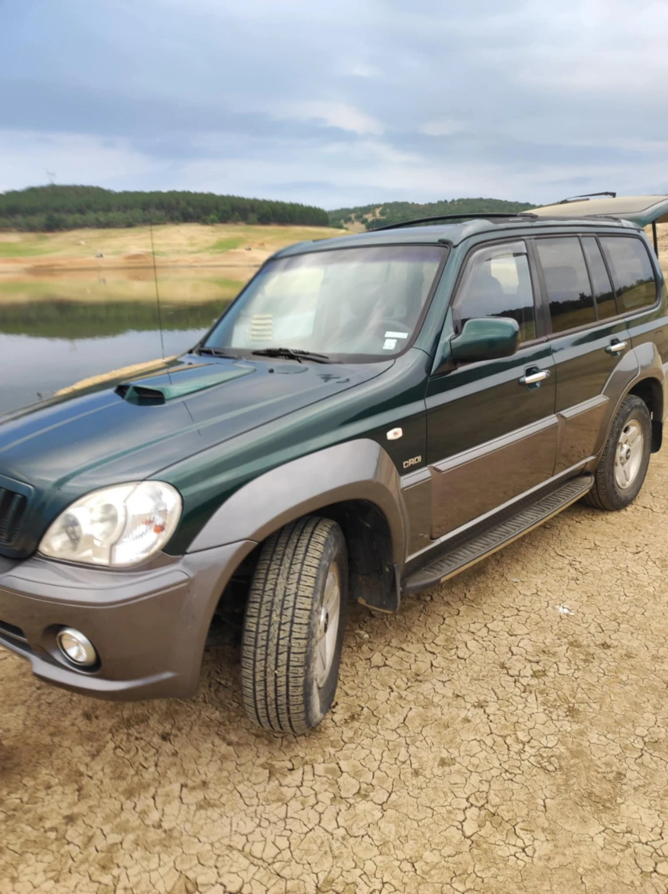 Hyundai Terracan 2.9 150.HP ръчни скоросто 4?4, снимка 4 - Автомобили и джипове - 54172558