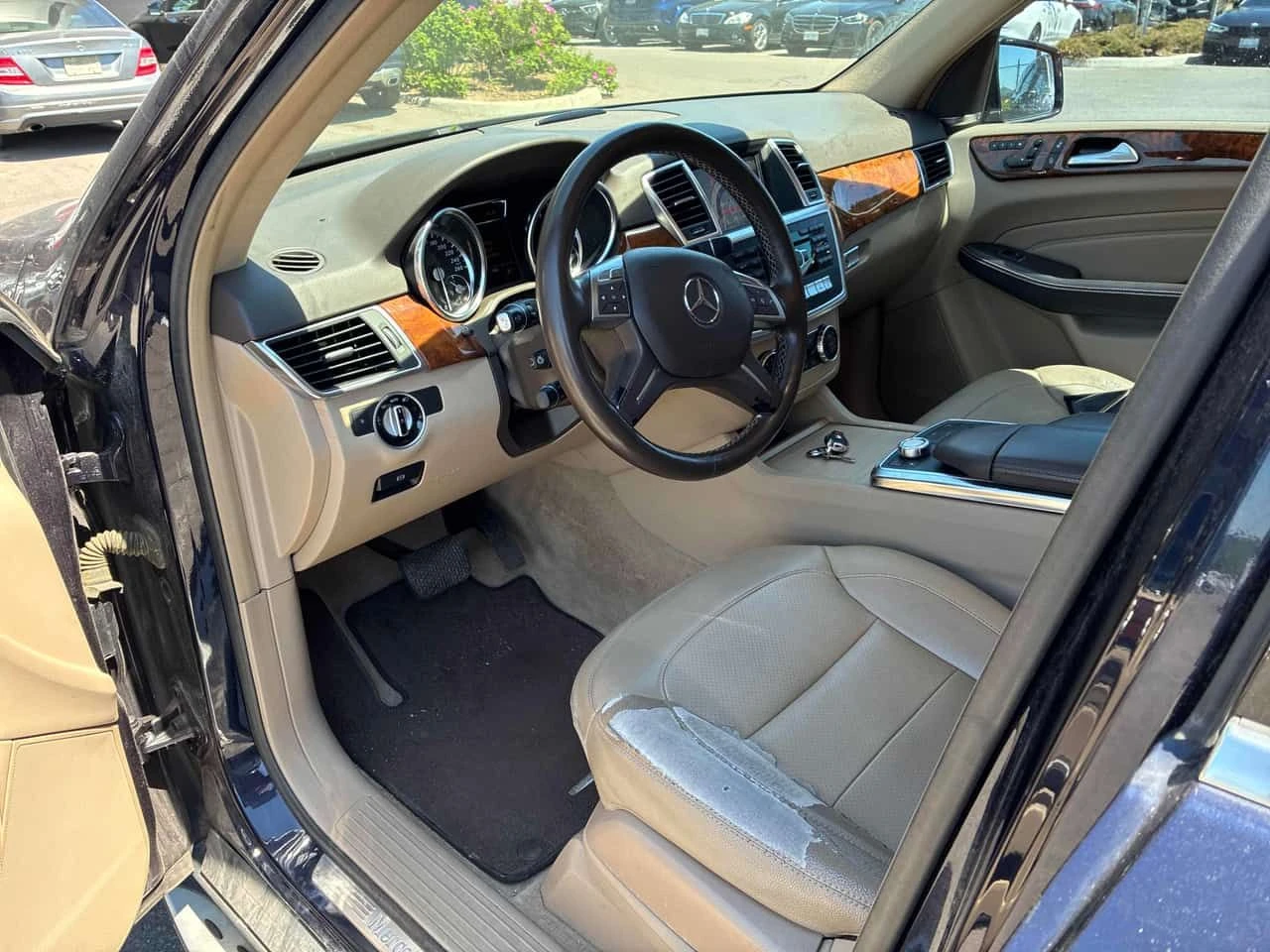 Mercedes-Benz ML 350 BlueTEC/ПОДГРЕВИ/ПАНОРАМА/OT MERCEDES, снимка 7 - Автомобили и джипове - 54795696