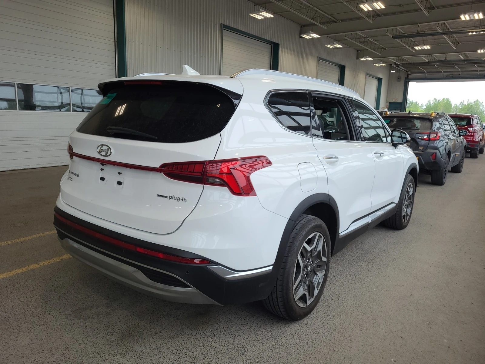 Hyundai Santa fe LUXURY* Pano* Back cam* Обдухване* Подгрев* Keyles, снимка 3 - Автомобили и джипове - 54820619