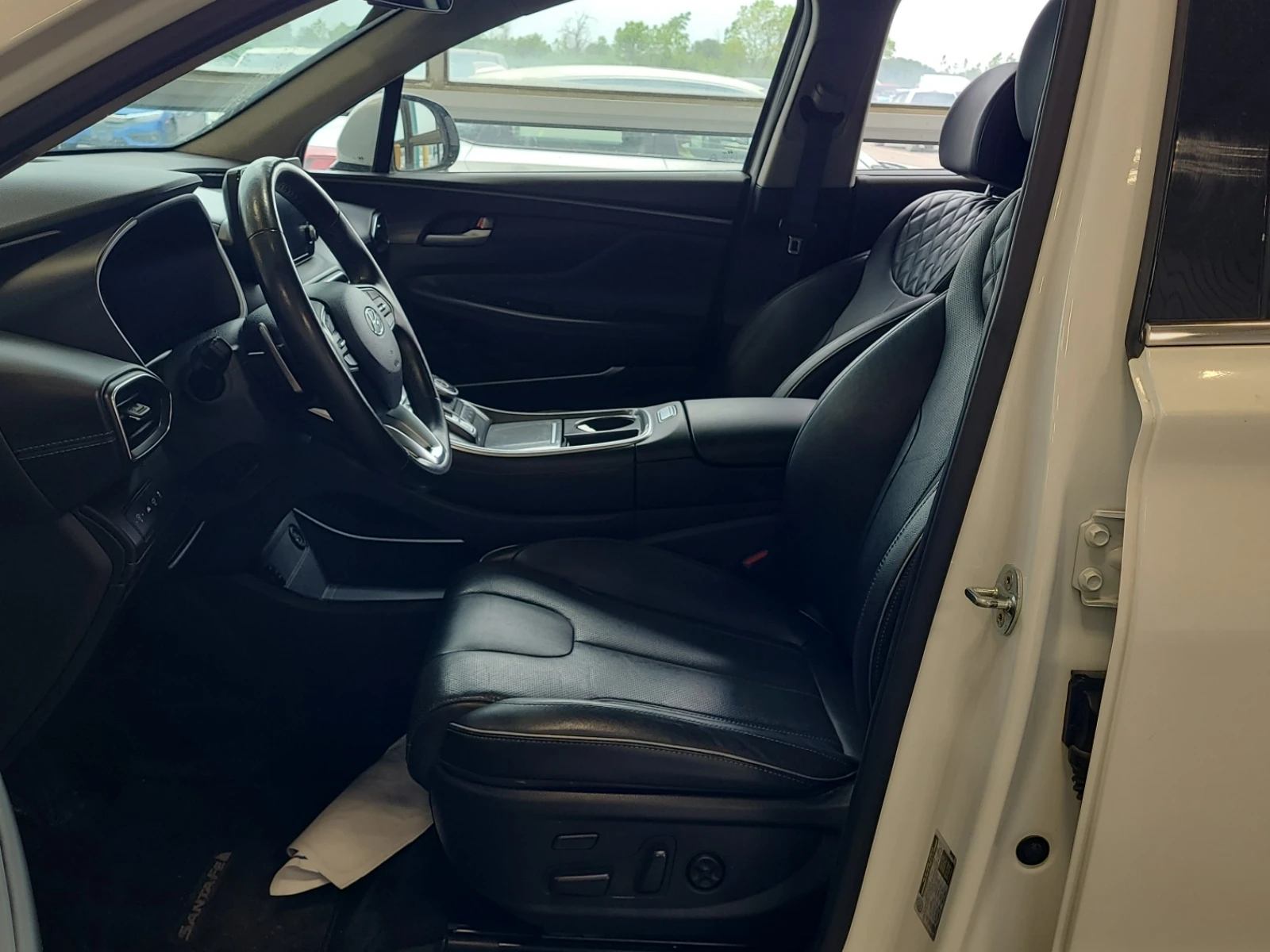 Hyundai Santa fe LUXURY* Pano* Back cam* Обдухване* Подгрев* Keyles, снимка 7 - Автомобили и джипове - 54820619