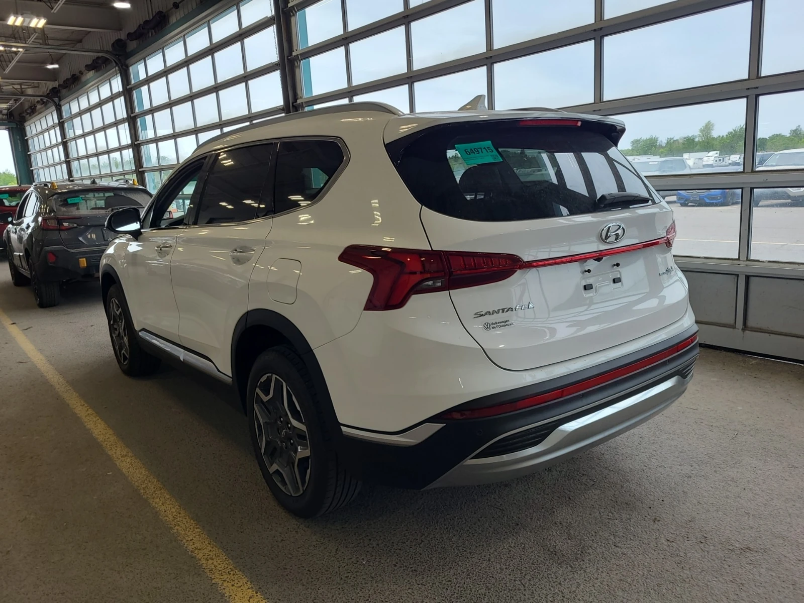 Hyundai Santa fe LUXURY* Pano* Back cam* Обдухване* Подгрев* Keyles, снимка 4 - Автомобили и джипове - 54820619