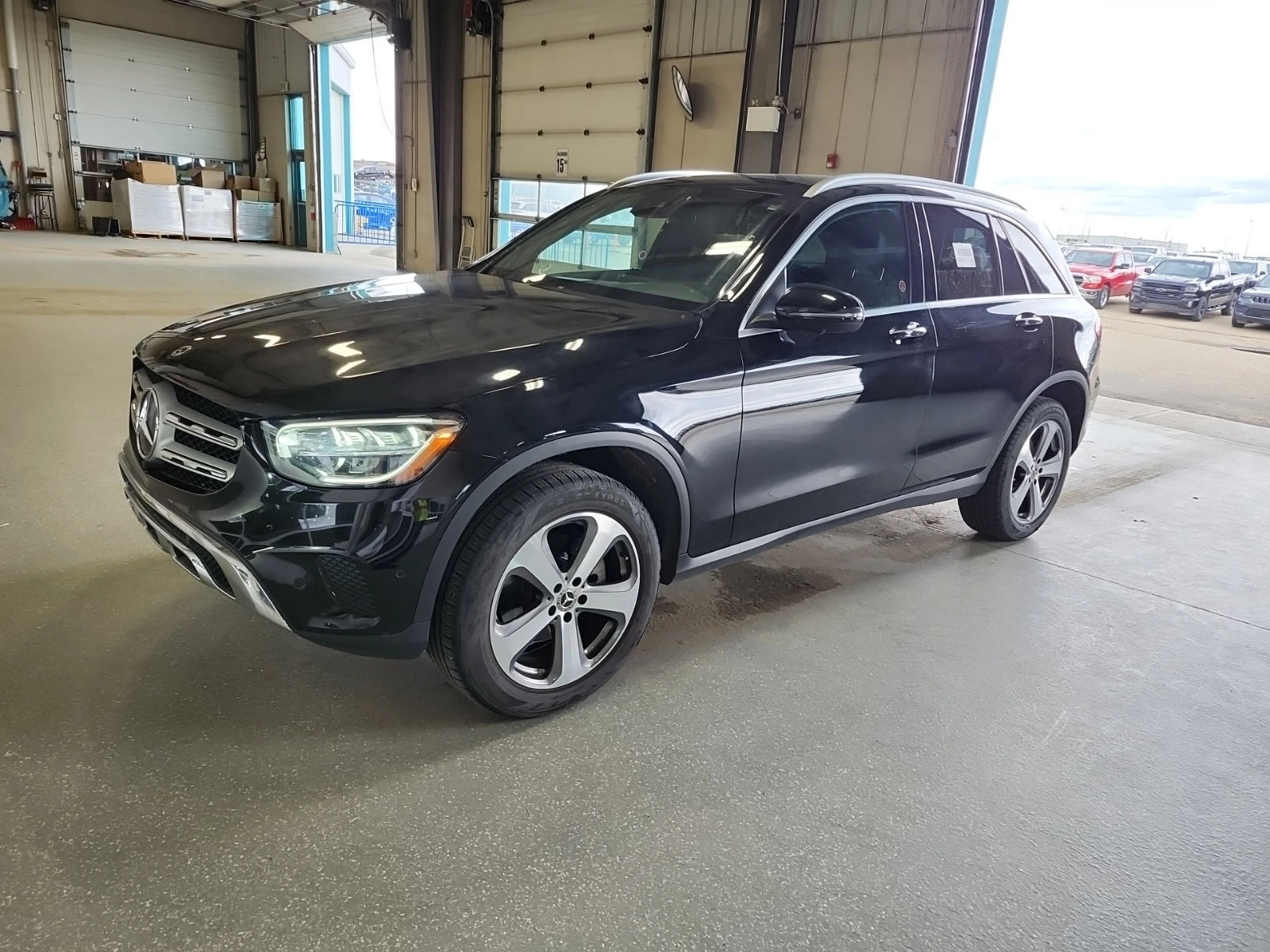 Mercedes-Benz GLC 300 ПАНОРАМА * ПОДГРЕВИ * Blind Spot * CARFAX