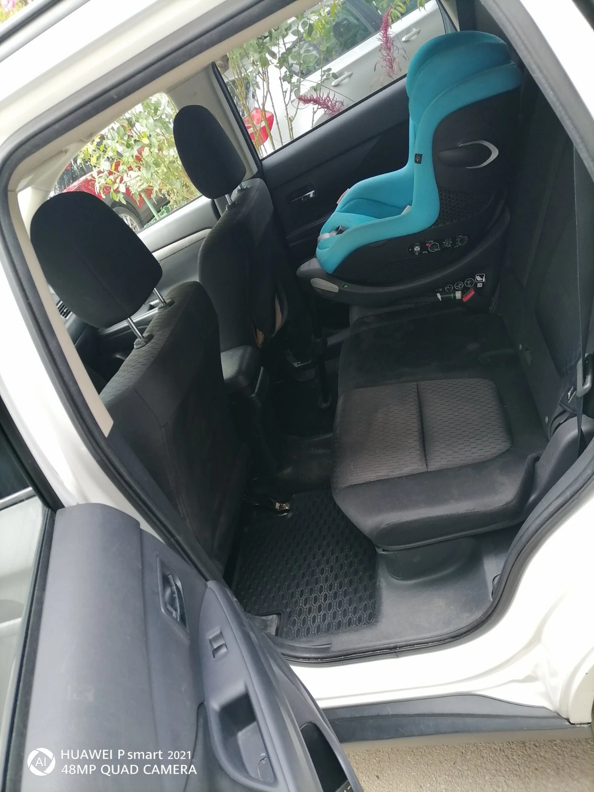 Mitsubishi Outlander, снимка 8 - Автомобили и джипове - 55538629