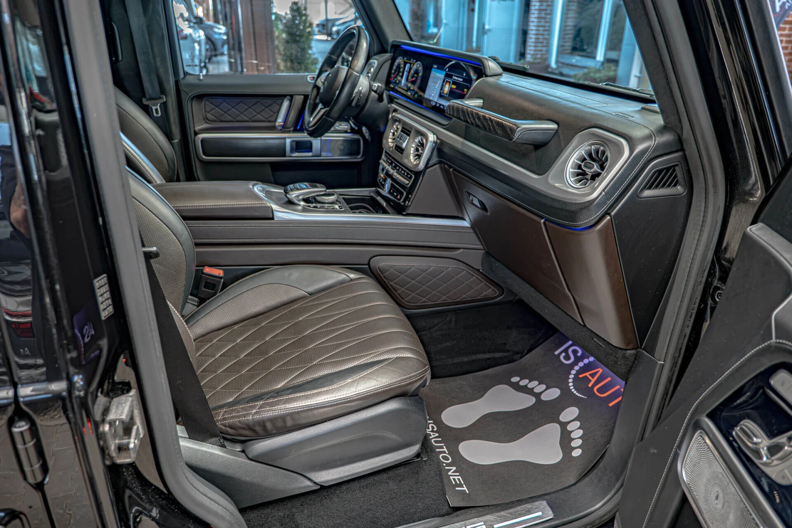 Mercedes-Benz G 500 V8 AMG/Designo/Burmester/Обдухване/Шибедах/Алканта, снимка 13 - Автомобили и джипове - 55568262