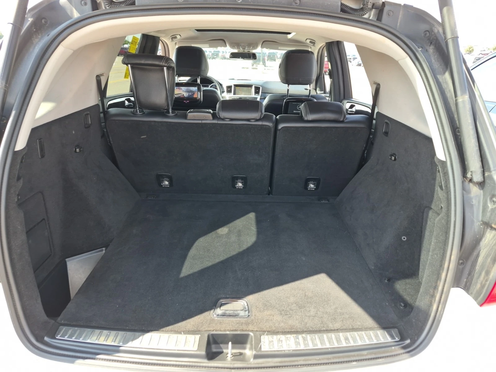 Mercedes-Benz ML 350  BLUETEC / CARFAX / АВТОКРЕДИТ, снимка 14 - Автомобили и джипове - 56023317