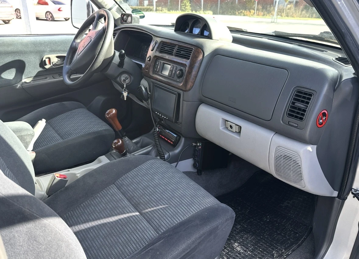 Mitsubishi Pajero sport, снимка 12 - Автомобили и джипове - 56721743