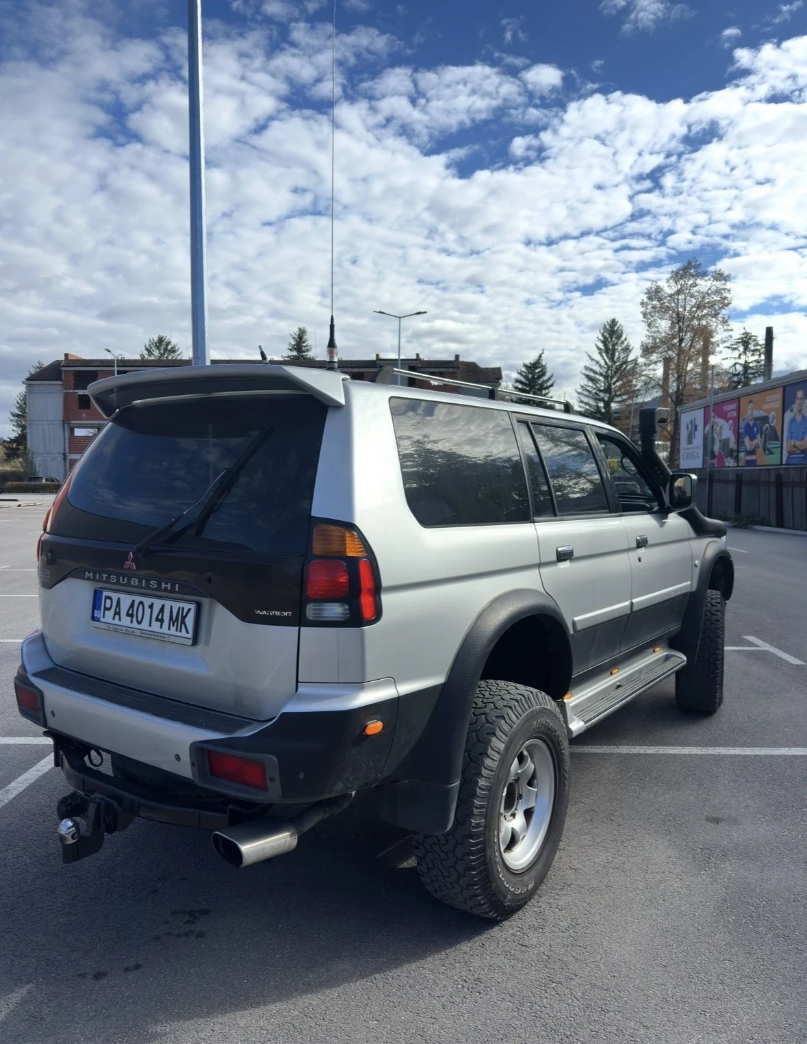 Mitsubishi Pajero sport, снимка 2 - Автомобили и джипове - 56721743