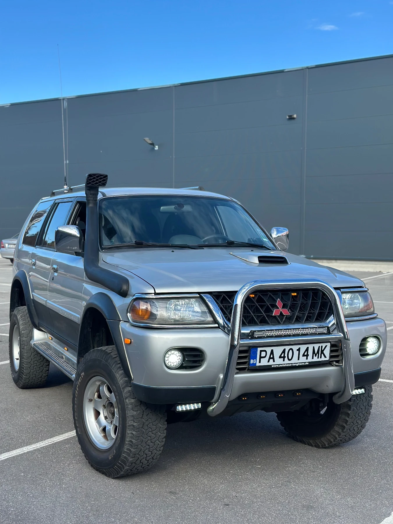 Mitsubishi Pajero sport