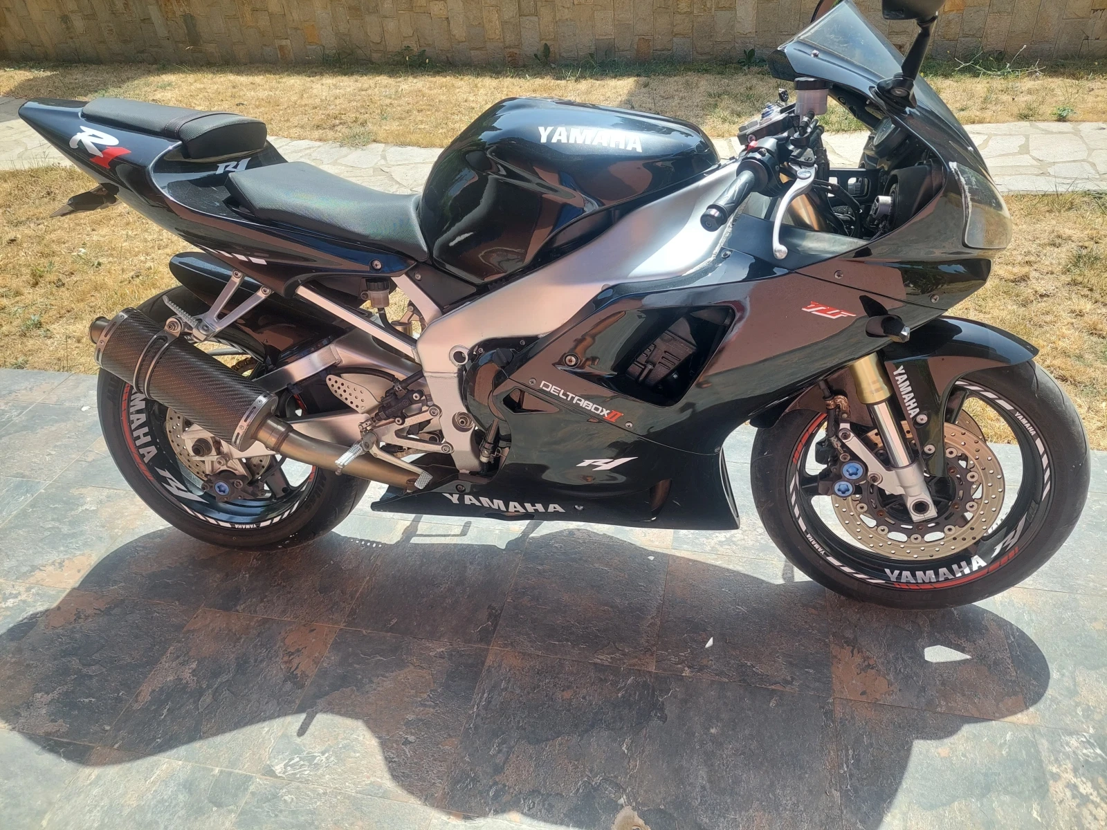 Yamaha YZF-R1 R1