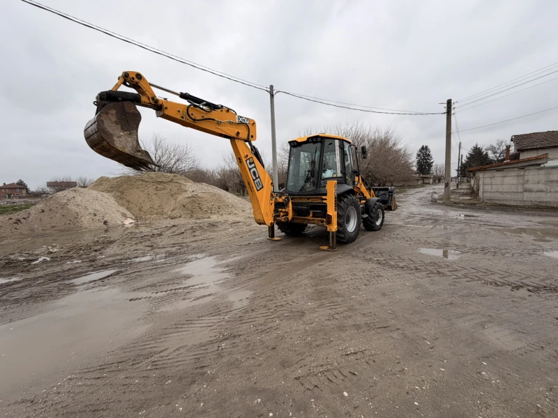 Багер JCB 3CX PRO - Platinum Limited Edition 70 Years, снимка 7 - Индустриална техника - 53467722