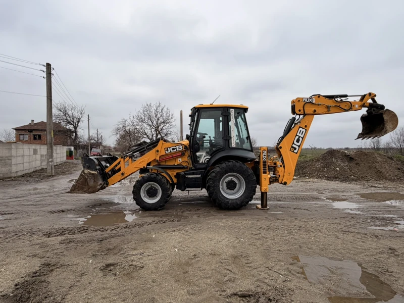 Багер JCB 3CX PRO - Platinum Limited Edition 70 Years, снимка 5 - Индустриална техника - 53467722