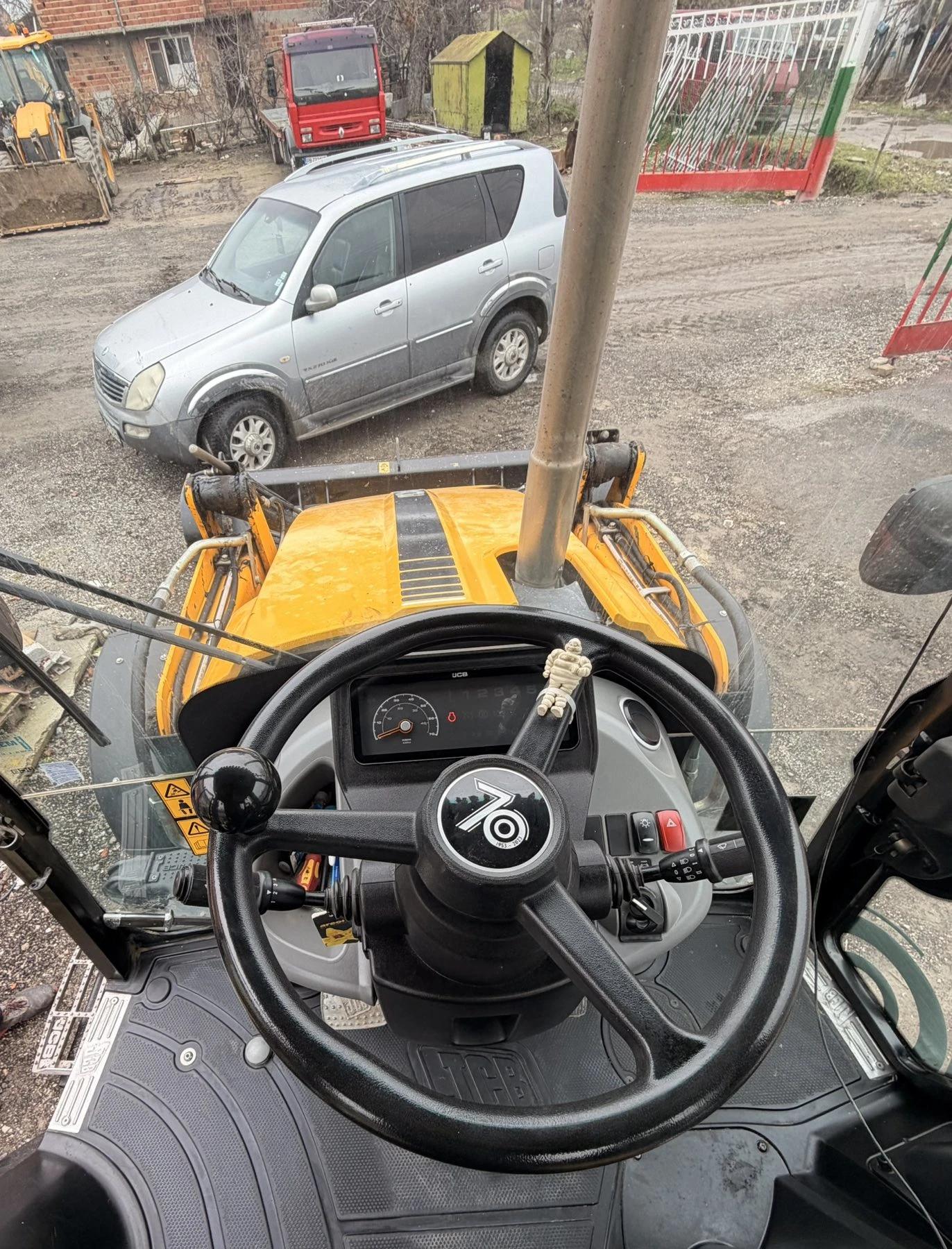 ����� JCB 3CX PRO - Platinum Limited Edition 70 Years | Mobile.bg � ����������� 11