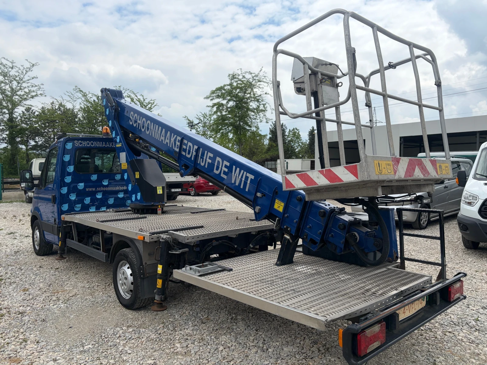 Автовишка Iveco 35С13 Автовишка 22.5мерта, снимка 3 - Индустриална техника - 54715108