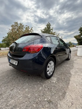 Opel Astra Хечбек, снимка 8
