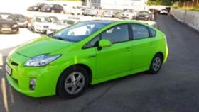     Toyota Prius 10 . !!! 3 !!!. 