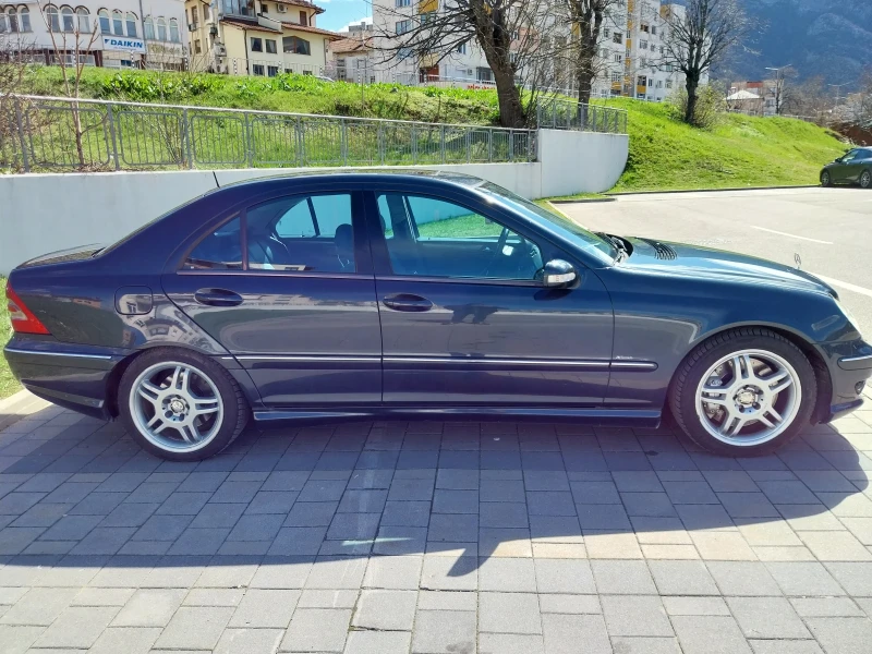 Mercedes-Benz C 30 AMG, снимка 7 - Автомобили и джипове - 46908916