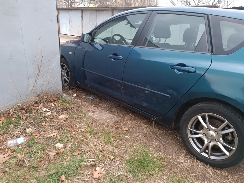 Mazda 3 1.6, снимка 3 - Автомобили и джипове - 49084102