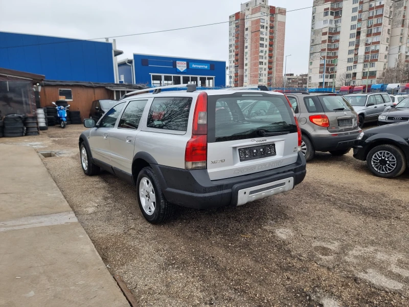 Volvo Xc70 2.4D5, снимка 5 - Автомобили и джипове - 49326456