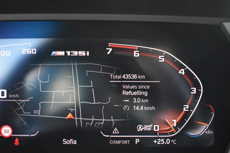 BMW M135 xDrive, снимка 7 - Автомобили и джипове - 51578746