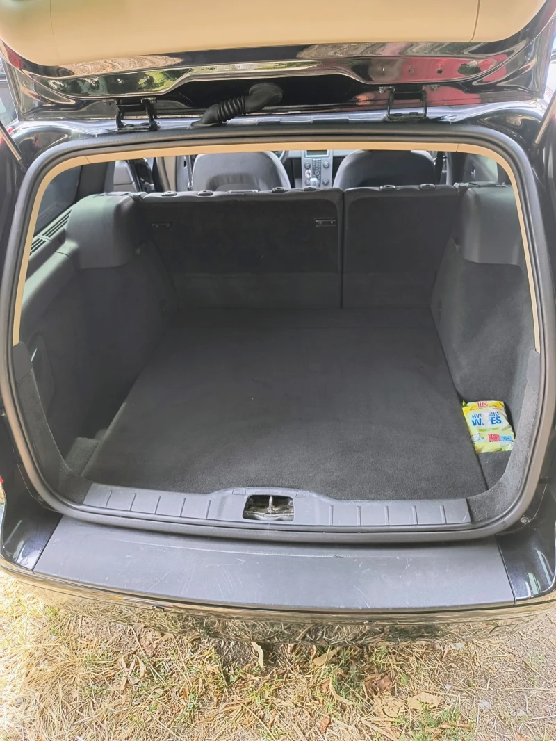 Volvo V50 HDI, снимка 8 - Автомобили и джипове - 51624689