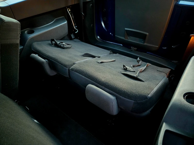 Dacia Lodgy 1.5 DCI Navi Климатик 1-Собственик 7-Седалки, снимка 17 - Автомобили и джипове - 51826617