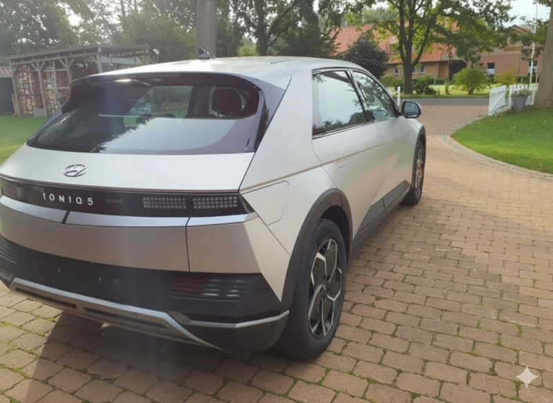 Hyundai Ioniq 5 8 kWh Dynamiq  47.385 km, снимка 4 - Автомобили и джипове - 52468224