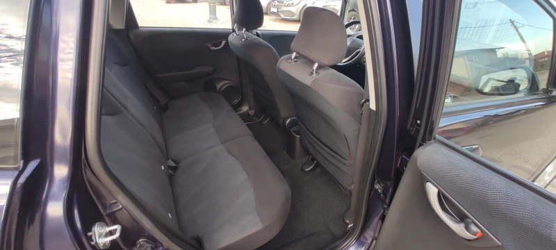 Honda Jazz АВТОМАТИК: КАТО ОТ МАГАЗИНА; УНИКАЛНА!!!, снимка 10 - Автомобили и джипове - 52832565