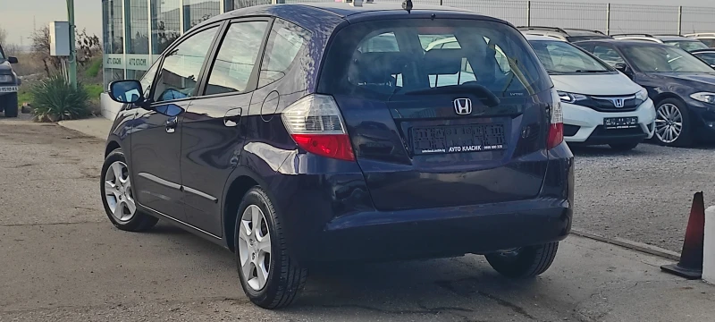 Honda Jazz АВТОМАТИК: КАТО ОТ МАГАЗИНА; УНИКАЛНА!!!, снимка 6 - Автомобили и джипове - 52832565
